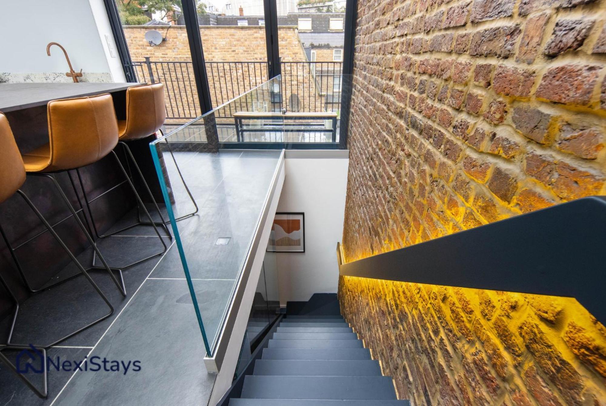 Apartamento 1 Min Walk To Euston Station, Modern Townhouse Londres Exterior foto