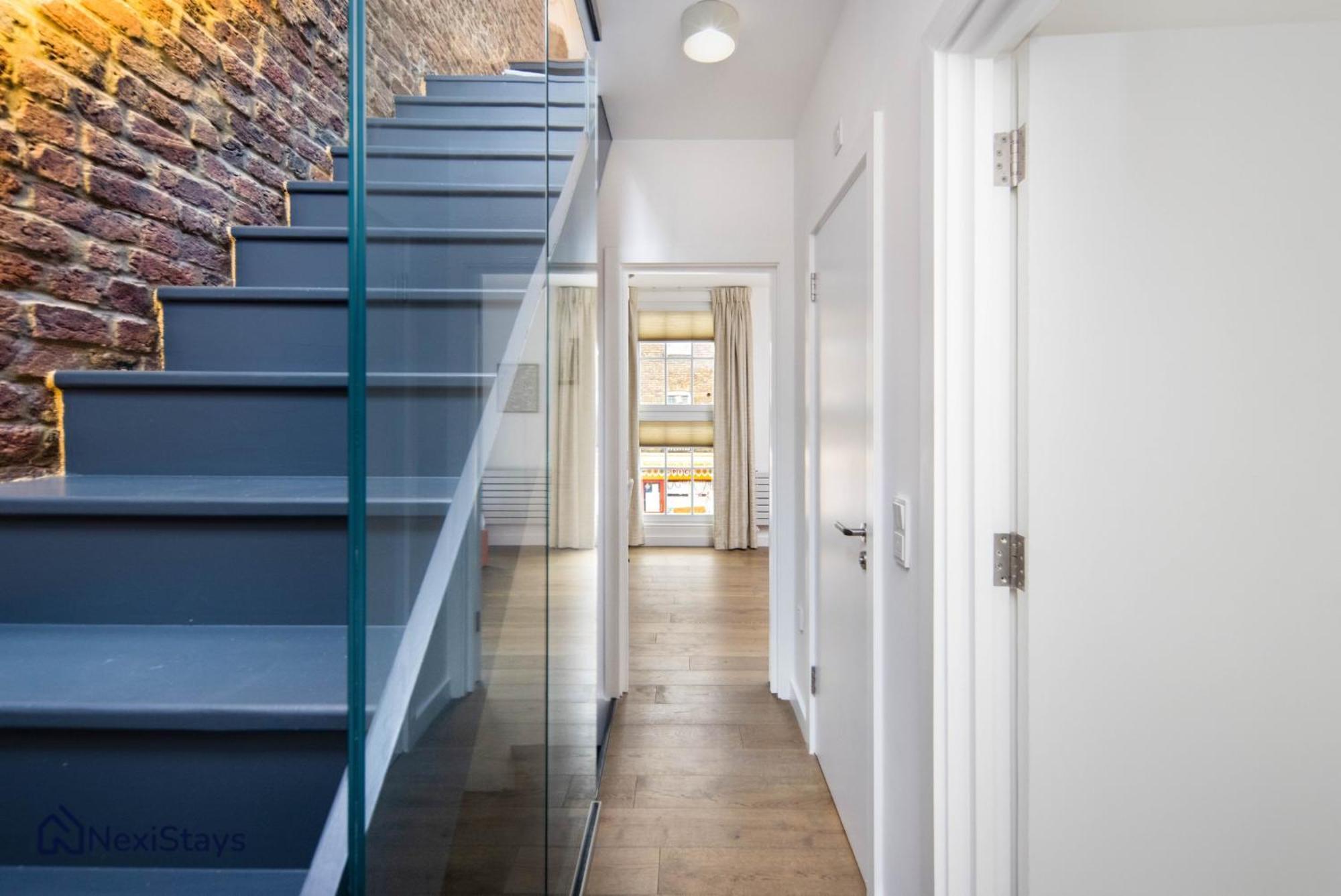 Apartamento 1 Min Walk To Euston Station, Modern Townhouse Londres Exterior foto