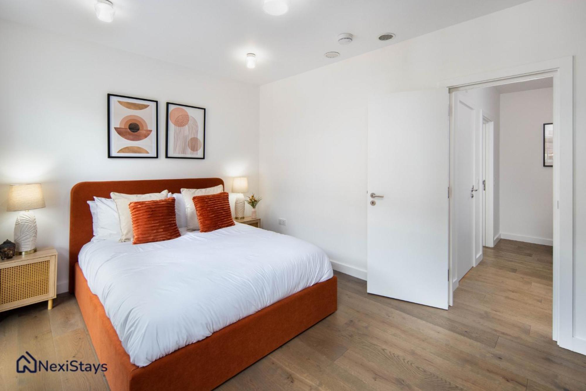Apartamento 1 Min Walk To Euston Station, Modern Townhouse Londres Exterior foto