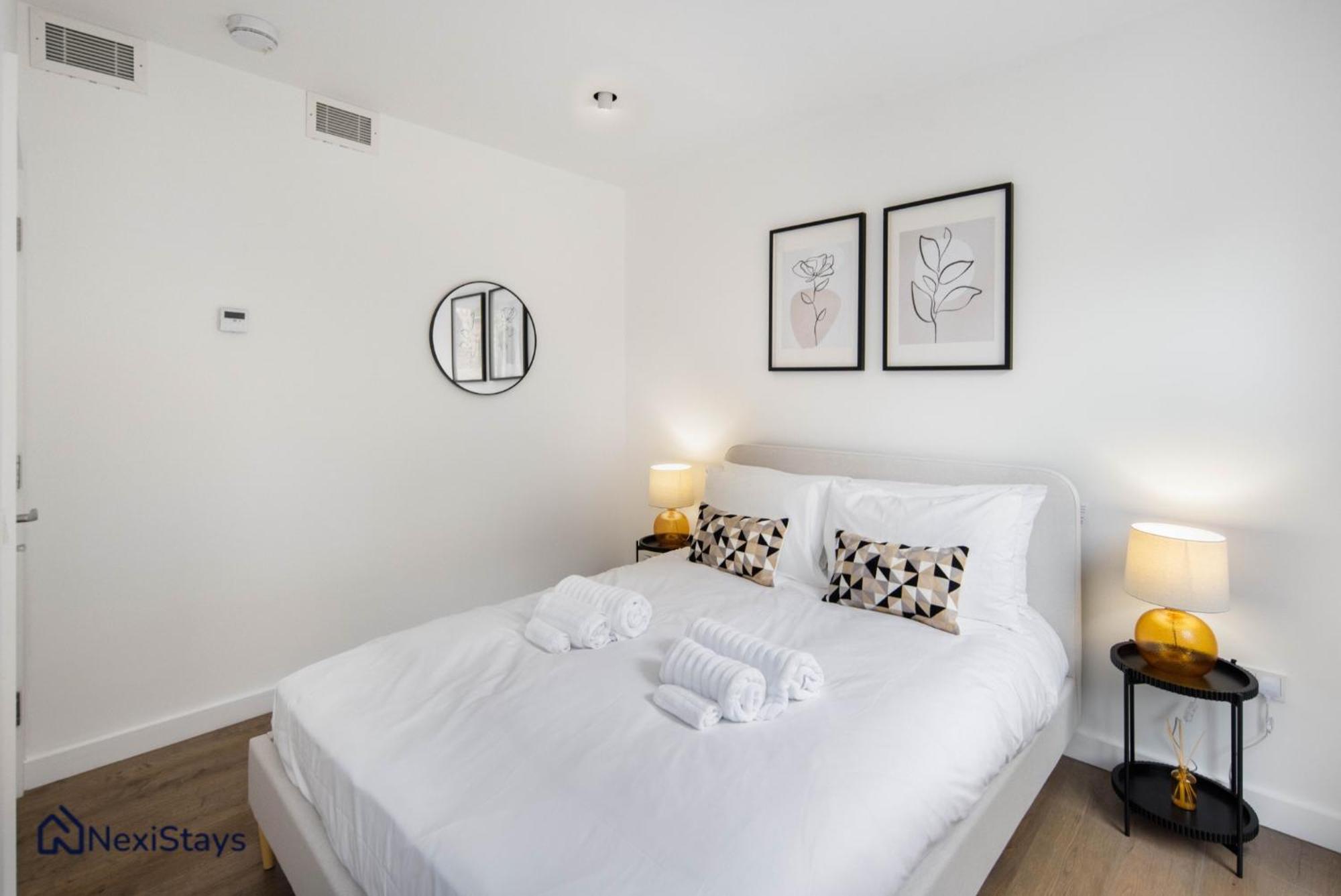 Apartamento 1 Min Walk To Euston Station, Modern Townhouse Londres Exterior foto