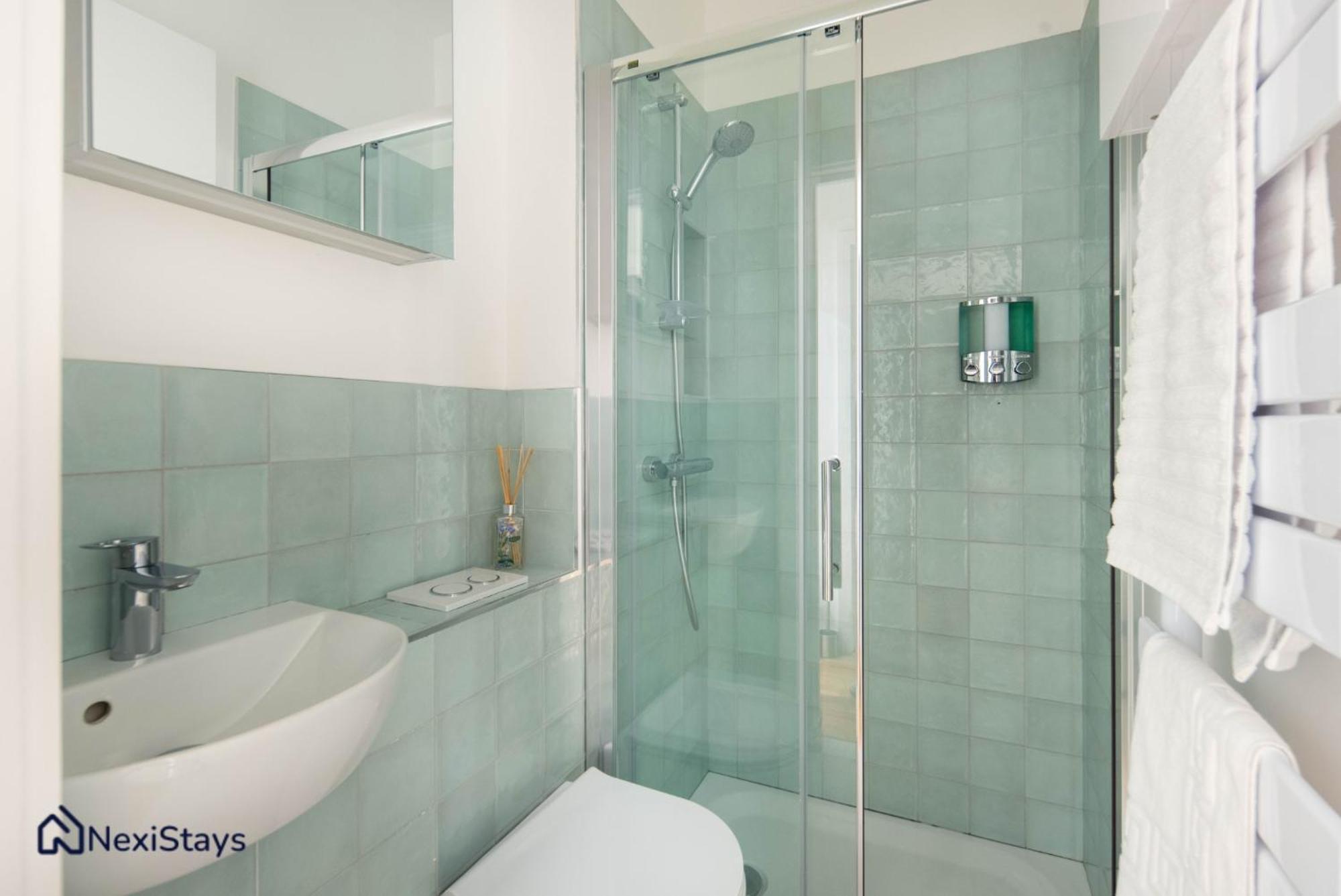 Apartamento 1 Min Walk To Euston Station, Modern Townhouse Londres Exterior foto
